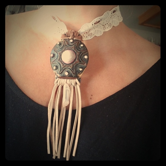 Lace, Leather & Coconut Shell Choker - Picture 2 of 8